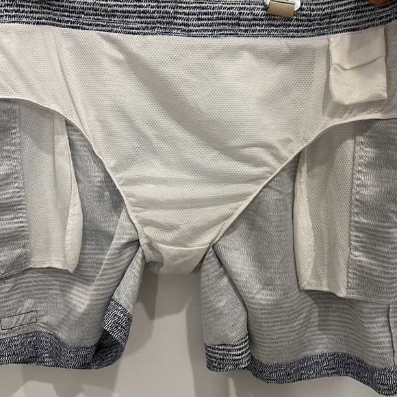 Perry Ellis swim trunks - Picture 5 of 6